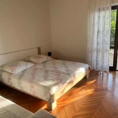 Mariza Apartamento Bašanija