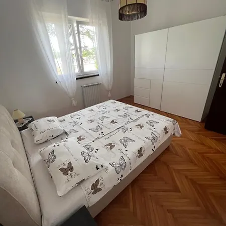 Apartment Mariza *